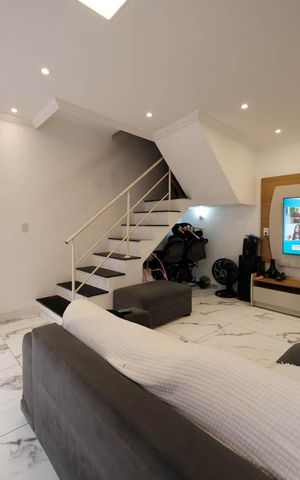 Apartamento à venda com 74m², 2 quartos e 1 vagaSala