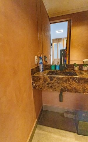 Apartamento à venda com 114m², 2 quartos e 2 vagas Apartamento à venda com 114m², 2 quartos e 2 vagasLavabo