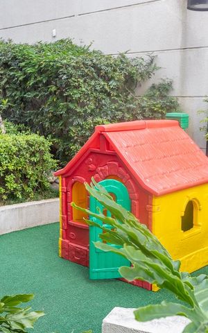 Apartamento à venda com 114m², 2 quartos e 2 vagas Apartamento à venda com 114m², 2 quartos e 2 vagasÁrea comum - Playground