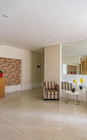Apartamento à venda com 114m², 2 quartos e 2 vagas Apartamento à venda com 114m², 2 quartos e 2 vagasHall social