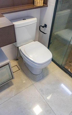 Apartamento à venda com 114m², 2 quartos e 2 vagas Apartamento à venda com 114m², 2 quartos e 2 vagasBanheiro da Suíte 2