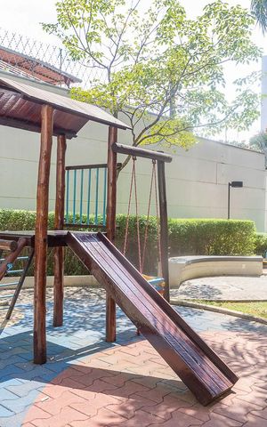 Apartamento à venda com 114m², 2 quartos e 2 vagas Apartamento à venda com 114m², 2 quartos e 2 vagasÁrea comum - Playground