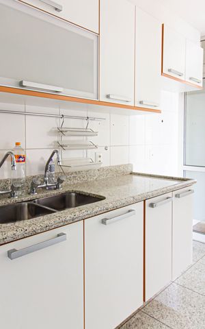 Apartamento à venda com 132m², 3 quartos e 2 vagas Apartamento à venda com 132m², 3 quartos e 2 vagasCozinha