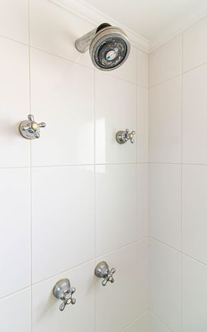 Apartamento à venda com 132m², 3 quartos e 2 vagas Apartamento à venda com 132m², 3 quartos e 2 vagasBanheiro da Suíte 1
