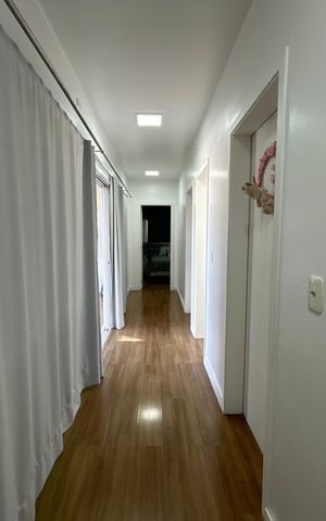 Casa à venda com 212m², 3 quartos e 4 vagas
