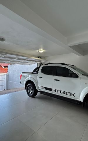 Casa à venda com 212m², 3 quartos e 4 vagas