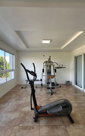Casa à venda com 212m², 3 quartos e 4 vagas
