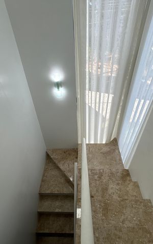 Casa à venda com 212m², 3 quartos e 4 vagas