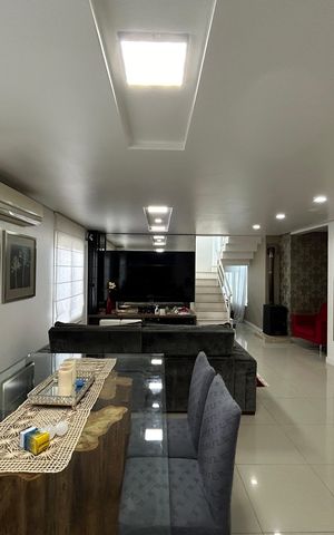 Casa à venda com 212m², 3 quartos e 4 vagas