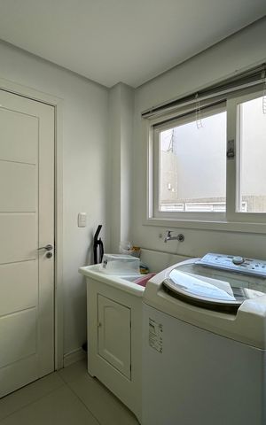 Casa à venda com 212m², 3 quartos e 4 vagas