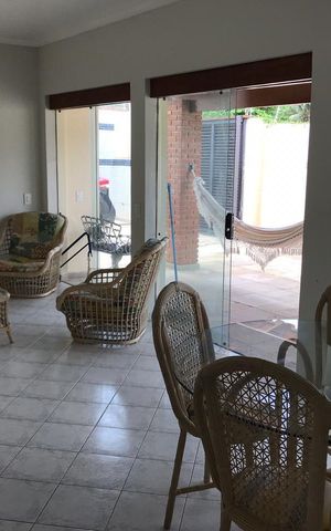Casa para alugar com 240m², 3 quartos e 3 vagasSala