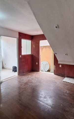 Casa à venda com 70m², 2 quartos e 1 vaga Casa à venda com 70m², 2 quartos e 1 vagaSala