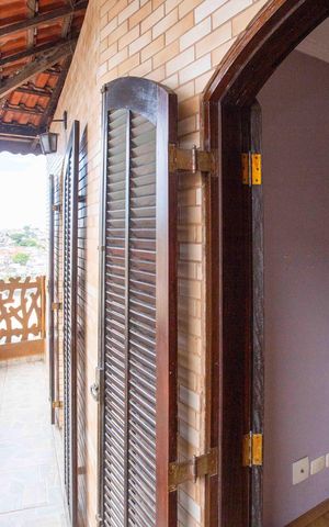 Casa à venda com 170m², 4 quartos e 1 vagaVaranda
