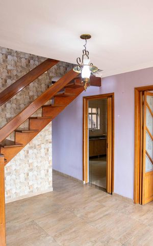Casa à venda com 170m², 4 quartos e 1 vagaSala