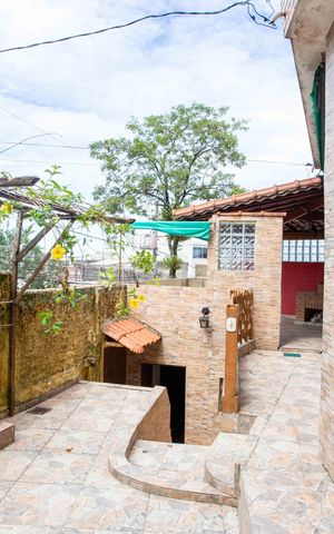 Casa à venda com 170m², 4 quartos e 1 vagaQuintal