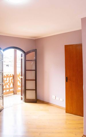 Casa à venda com 170m², 4 quartos e 1 vagaQuarto Suíte
