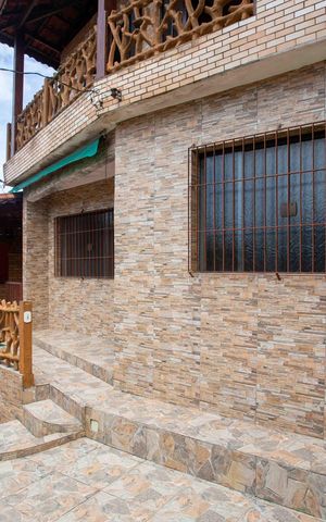 Casa à venda com 170m², 4 quartos e 1 vagaQuintal