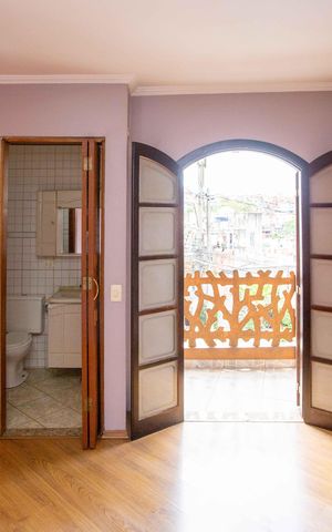 Casa à venda com 170m², 4 quartos e 1 vagaQuarto Suíte