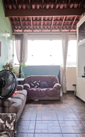 Casa à venda com 315m², 7 quartos e 3 vagas Casa à venda com 315m², 7 quartos e 3 vagasÁrea de lazer