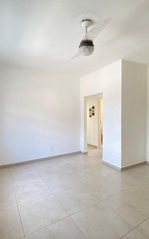 Apartamento para alugar com 62m², 2 quartos e 1 vaga Apartamento para alugar com 62m², 2 quartos e 1 vagaSala