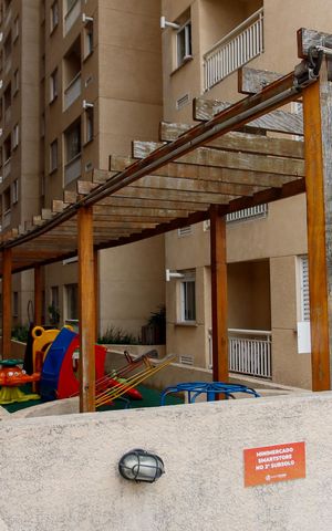 Apartamento para alugar com 57m², 3 quartos e 1 vagaÁrea comum