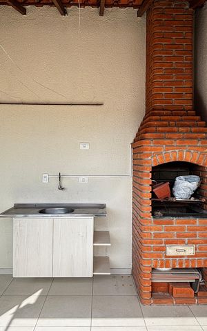 Apartamento à venda com 90m², 2 quartos e 2 vagas Apartamento à venda com 90m², 2 quartos e 2 vagasCobertura