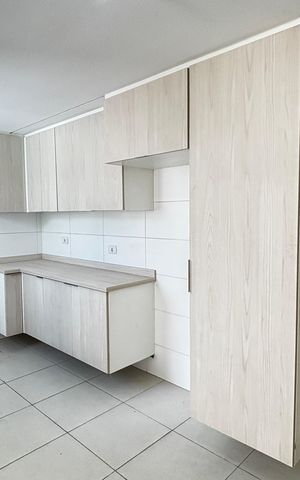 Apartamento à venda com 90m², 2 quartos e 2 vagas Apartamento à venda com 90m², 2 quartos e 2 vagasCozinha