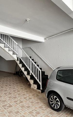 Apartamento à venda com 90m², 2 quartos e 2 vagas Apartamento à venda com 90m², 2 quartos e 2 vagasGaragem