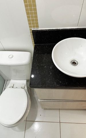 Apartamento à venda com 90m², 2 quartos e 2 vagas Apartamento à venda com 90m², 2 quartos e 2 vagasBanheiro social