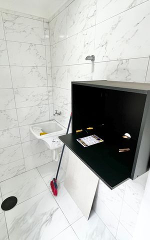 Apartamento à venda com 43m², 2 quartos e sem vaga Apartamento à venda com 43m², 2 quartos e sem vagaCozinha e Área de Serviço