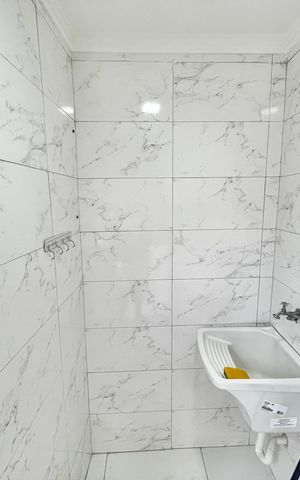 Apartamento à venda com 43m², 2 quartos e sem vaga Apartamento à venda com 43m², 2 quartos e sem vagaCozinha e Área de Serviço