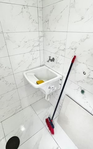 Apartamento à venda com 43m², 2 quartos e sem vaga Apartamento à venda com 43m², 2 quartos e sem vagaCozinha e Área de Serviço