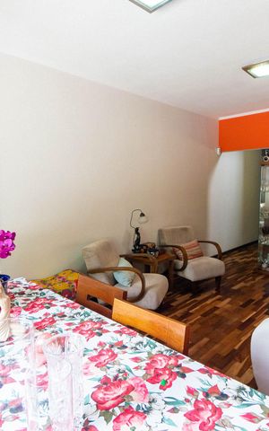 Casa à venda com 128m², 3 quartos e 2 vagas Casa à venda com 128m², 3 quartos e 2 vagasSala