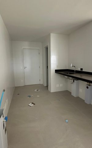 Apartamento à venda com 185m², 3 quartos e 3 vagasCozinha