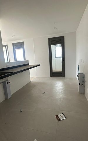 Apartamento à venda com 185m², 3 quartos e 3 vagasCozinha