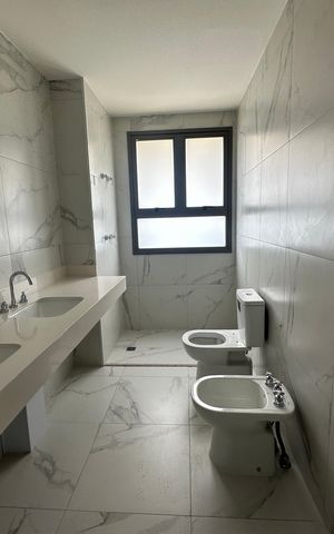Apartamento à venda com 185m², 3 quartos e 3 vagasBanheiro da Suíte 3