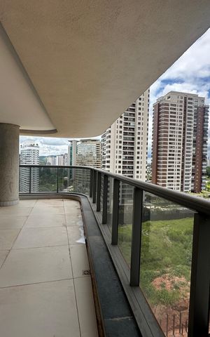 Apartamento à venda com 185m², 3 quartos e 3 vagasVaranda da Sala