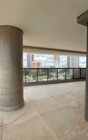 Apartamento à venda com 185m², 3 quartos e 3 vagasVaranda da Sala