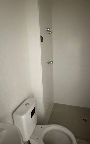 Apartamento à venda com 185m², 3 quartos e 3 vagasBanheiro de serviço