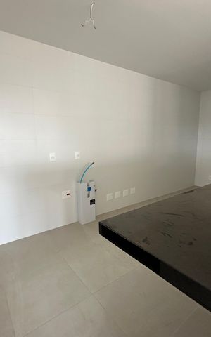 Apartamento à venda com 185m², 3 quartos e 3 vagasCozinha