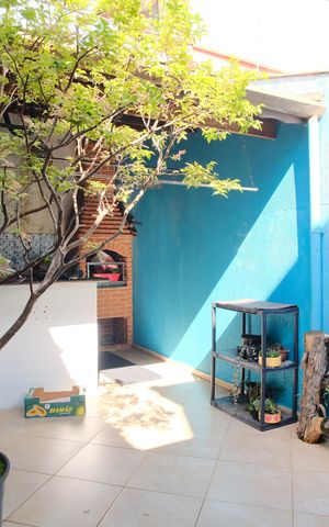 Casa à venda com 206m², 3 quartos e 3 vagasQuintal
