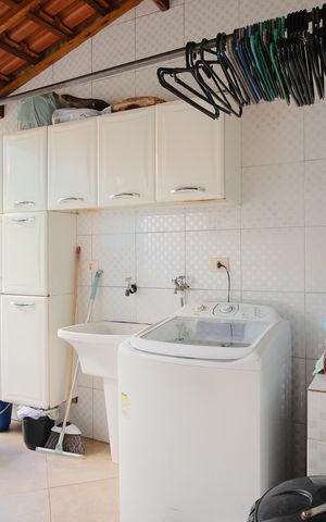 Casa à venda com 206m², 3 quartos e 3 vagasÁrea de Serviço