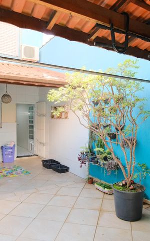 Casa à venda com 206m², 3 quartos e 3 vagasQuintal