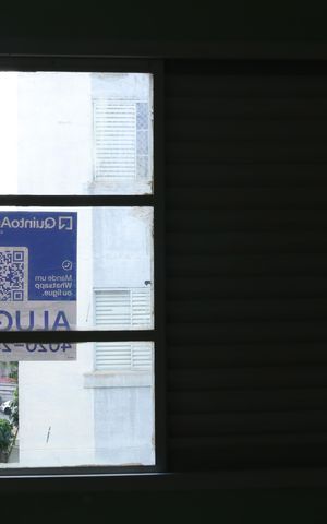 Apartamento para alugar com 43m², 2 quartos e sem vagaPlaca instalada na janela do imóvel - Código da placa JHAR-467