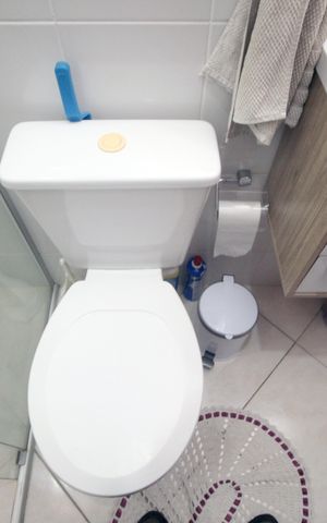 Casa à venda com 98m², 3 quartos e 2 vagasBanheiro da Suíte