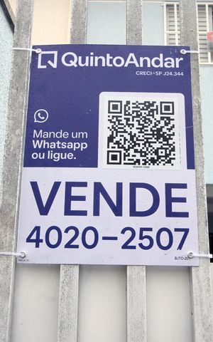 Casa à venda com 98m², 3 quartos e 2 vagasPlaca instalada em 19/01/2026 com o código BJTO-201