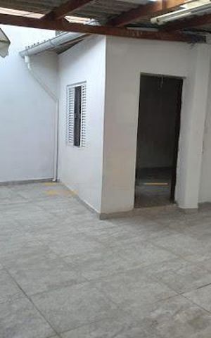 Casa à venda com 180m², 2 quartos e 3 vagas