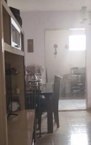 Casa à venda com 90m², 3 quartos e 4 vagas