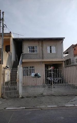 Casa à venda com 180m², 3 quartos e 2 vagas