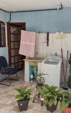 Casa à venda com 230m², 1 quarto e 1 vaga